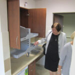 Oddanie mieszkań aktywujących przy DPS przy Jagiellońskiej (9 września 2014 r.) / Iwona Murawska / Radio Kielce