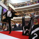 Wielka feta w galerii Korona (20 września 2014 r.) / Piotr Michalski / Radio Kielce