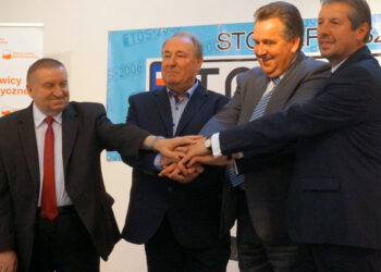 Zdzisław Kałamaga - wspólny kandydat Twojego Ostrowieckiego Samorządu,  SLD i Platformy Obywatelskiej na prezydenta Ostrowca / Teresa Czajkowska / Radio Kielce