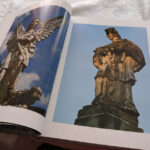 Prezentacja albumu, poświęconego najstarszej ostrowieckiej świątyni - kolegiacie pod wezwaniem Michała Archanioła. / Teresa Czajkowska / Radio Kielce