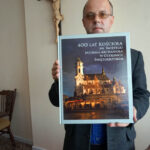 Prezentacja albumu, poświęconego najstarszej ostrowieckiej świątyni - kolegiacie pod wezwaniem Michała Archanioła. / Teresa Czajkowska / Radio Kielce