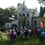 Ogólnopolska akcja Narodowego Czytania „Trylogii” w Oblęgorku / Renata Morąg / Radio Kielce