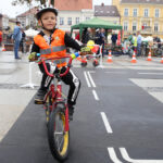 Piknik "Bezpieczni na drodze” na Rynku w Kielcach / Kamil Król / Radio Kielce