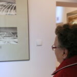 Wernisaż wystawy zdjęć Pawła Pierścińskiego w Dworku Laszczyków / Krzysztof Żołądek / Radio Kielce