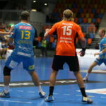 1. kolejka Ligi Mistrzów piłkarzy ręcznych: Kadetten Schaffhausen - Vive Tauron Kielce / Kamil Król / Radio Kielce