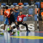 1. kolejka Ligi Mistrzów piłkarzy ręcznych: Kadetten Schaffhausen - Vive Tauron Kielce / Kamil Król / Radio Kielce