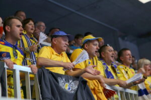 1. kolejka Ligi Mistrzów piłkarzy ręcznych: Kadetten Schaffhausen - Vive Tauron Kielce. Kieleccy kibice / Kamil Król / Radio Kielce