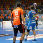 1. kolejka Ligi Mistrzów piłkarzy ręcznych: Kadetten Schaffhausen - Vive Tauron Kielce / Kamil Król / Radio Kielce