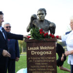 Uroczyste otwarcie memoriału imienia Leszka Drogosza. Odsłonięcie popiersia wybitnego pięściarza / Kamil Król / Radio Kielce