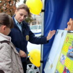 Piknik "Bezpieczni na drodze” na Rynku w Kielcach / Krzysztof Żołądek / Radio Kielce