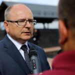 Kieleckie Towarzystwo Budownictwa Społecznego przekazało pierwsze klucze do mieszkań w zakończonej inwestycji w budynkach przy ul. Puscha 34, 36, 38 / Wojciech Habdas / Radio Kielce