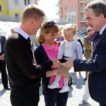 Kieleckie Towarzystwo Budownictwa Społecznego przekazało pierwsze klucze do mieszkań w zakończonej inwestycji w budynkach przy ul. Puscha 34, 36, 38 / Wojciech Habdas / Radio Kielce