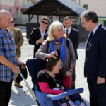 Kieleckie Towarzystwo Budownictwa Społecznego przekazało pierwsze klucze do mieszkań w zakończonej inwestycji w budynkach przy ul. Puscha 34, 36, 38 / Wojciech Habdas / Radio Kielce