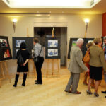 Wernisaż wystawy fotografii „Subiektywnie...” Krzysztofa Karolczyka połączony z prezentacją zdjęć słuchaczy Radia Kielce. / Wojciech Habdas / Radio Kielce