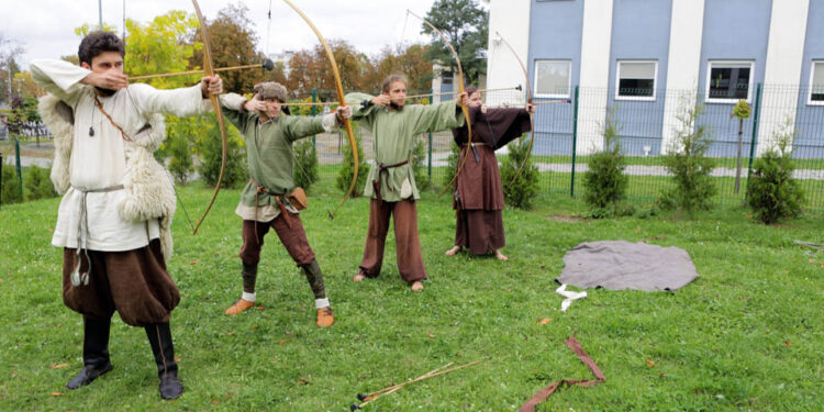 I Liceum Ogólnokształcące im. S. Żeromskiego, Piknik historyczno-edukacyjny, zorganizowany przez Klub Historyczny HIRD / Radio Kielce