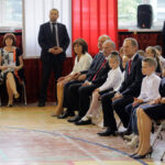 Donald Tusk wziął udział w uroczystej inauguracji roku szkolnego w Publicznej Szkole Podstawowej nr 5 imienia Stefana Żeromskiego w Ostrowcu Świętokrzyskim. / Wojciech Habdas / Radio Kielce