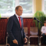 Donald Tusk wziął udział w uroczystej inauguracji roku szkolnego w Publicznej Szkole Podstawowej nr 5 imienia Stefana Żeromskiego w Ostrowcu Świętokrzyskim. / Wojciech Habdas / Radio Kielce