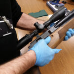 Arsenał broni i amunicji zabezpieczony przez policję / KWP Kielce