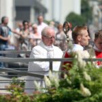 Biskup Kazimierz Ryczan oczami fotoreporterów (11 października 2014 r.) / Radio Kielce