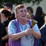 10.10.2014 Happening w 4 LO. Szkoła walczy o pieniądze z budżetu obywatelskiego na remont boiska / Stanisław Blinstrub / Radio Kielce