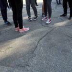 10.10.2014 Happening w 4 LO. Szkoła walczy o pieniądze z budżetu obywatelskiego na remont boiska / Stanisław Blinstrub / Radio Kielce