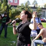 10.10.2014 Happening w 4 LO. Szkoła walczy o pieniądze z budżetu obywatelskiego na remont boiska / Stanisław Blinstrub / Radio Kielce