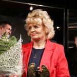 22.10.2014 Wręczenie Anioła Dobroczynności 2014 - Elżbieta Sobecka - kierownik Środowiskowego Domu Samopomocy w Starachowicach / Stanisław Blinstrub / Radio Kielce