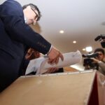 20.10.2014 Budżet obywatelski w Kielcach - otwarto urny i rozpoczęto liczenia głosów / Stanisław Blinstrub / Radio Kielce