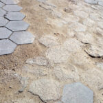 Fatalny stan nawierzchni ulicy Alabastrowej / Robert Szumielewicz / Radio Kielce