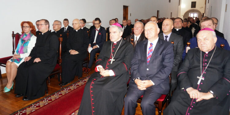 Inauguracja roku akademickiego w Wyższym Seminarium duchownym w Sandomierzu / Grażyna Szlęzak-Wójcik / Radio Kielce