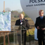 29.10.2014 Radkowice. Konferencja dotycząca projektu "Gazyfikacja gmin Chęciny i Sitkówka-Nowiny" / Stanisław Blinstrub / Radio Kielce