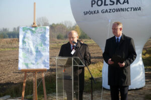 29.10.2014 Radkowice. Konferencja dotycząca projektu "Gazyfikacja gmin Chęciny i Sitkówka-Nowiny" / Stanisław Blinstrub / Radio Kielce