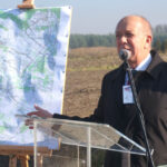 29.10.2014 Radkowice. Konferencja dotycząca projektu "Gazyfikacja gmin Chęciny i Sitkówka-Nowiny" / Stanisław Blinstrub / Radio Kielce