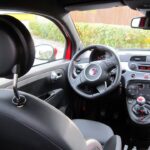 Fiat 500, ostatnio został stylistycznie nieco zmieniony / Robert Felczak / Radio Kielce