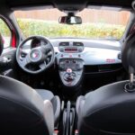 Fiat 500, ostatnio został stylistycznie nieco zmieniony / Robert Felczak / Radio Kielce