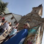 Uroczystości odsłonięcia odbudowanej wieży na Świętym Krzyżu / Włodzimierz Batóg / Radio Kielce