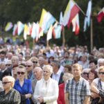 Uroczystości odsłonięcia odbudowanej wieży na Świętym Krzyżu / Włodzimierz Batóg / Radio Kielce