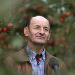 20.10.2014 Pawłów. Jarosław Kaczyński gościł w sadzie Waldemara Hamery / Stanisław Blinstrub / Radio Kielce