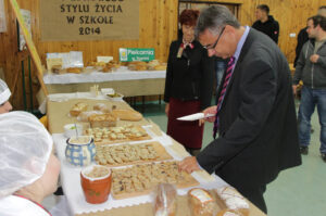 Uczniowie i nauczyciele szkół rolniczych z Doebeln w Niemczech i Valtic w Czechach przyjechali na kilka dni do Zespołu Szkół - Centrum Kształcenia Rolniczego w Sandomierzu / Zespół Szkół Centrum Kształcenia Rolniczego w Sandomierzu