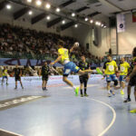 Piłkarze ręczni Vive Tauronu Kielce pokonali francuską Dunkierkę 28:25 (14:12) / Wojciech Habdas / Radio Kielce