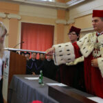 Inauguracja roku akademickiego na Uniwersytecie Jana Kochanowskiego. Pasowanie na studenta UJK / Kamil Król / Radio Kielce