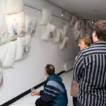 Wystawa francuskiej artystki Sylvie Kaptur-Gintz w Muzeum Dialogu Kultur / Kamil Król / Radio Kielce