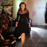 27.10.2013 Wieczór Modnych Filantropów. Pokaz marki Hera - Marzena Okła-Drewnowicz, posłanka PO. / Wojciech Habdas / Radio Kielce