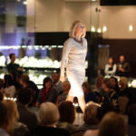 27.10.2013 Wieczór Modnych Filantropów. Pokaz marki Hexeline - Anna Lipińska, wykładowca UJK. / Wojciech Habdas / Radio Kielce