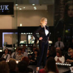 27.10.2013 Wieczór Modnych Filantropów. Pokaz marki Hexeline - Agnieszka Servaas, współwłaścicielka grupy kapitałowej Vive.  / Wojciech Habdas / Radio Kielce