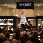 27.10.2013 Wieczór Modnych Filantropów. Pokaz marki Hexeline - Renata Janik, posłanka PO. / Wojciech Habdas / Radio Kielce