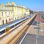 W Skarżysku uroczyście przekazano i poświęcono nowe składy Świętokrzyskich Przewozów Regionalnych / Stanisław Blinstrub / Radio Kielce