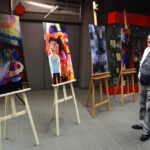 Wernisaż wystawy prac Jaśminy Parkity – ilustratorki, malarki, graficzki i projektantki mody pochodzącej z Kielc. / Wojciech Habdas / Radio Kielce