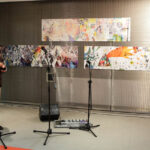 Wernisaż wystawy prac Jaśminy Parkity – ilustratorki, malarki, graficzki i projektantki mody pochodzącej z Kielc. / Wojciech Habdas / Radio Kielce