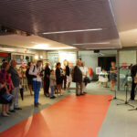 Wernisaż wystawy prac Jaśminy Parkity – ilustratorki, malarki, graficzki i projektantki mody pochodzącej z Kielc. Włodek Kiniorski / Wojciech Habdas / Radio Kielce